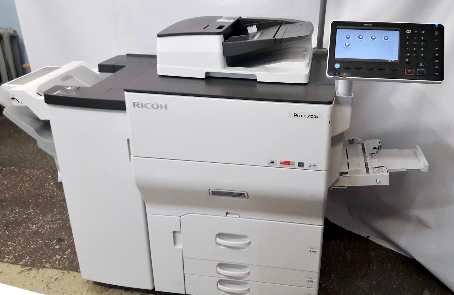 Read more about the article Copier Leasing Vs. Buying: Which Is Better?